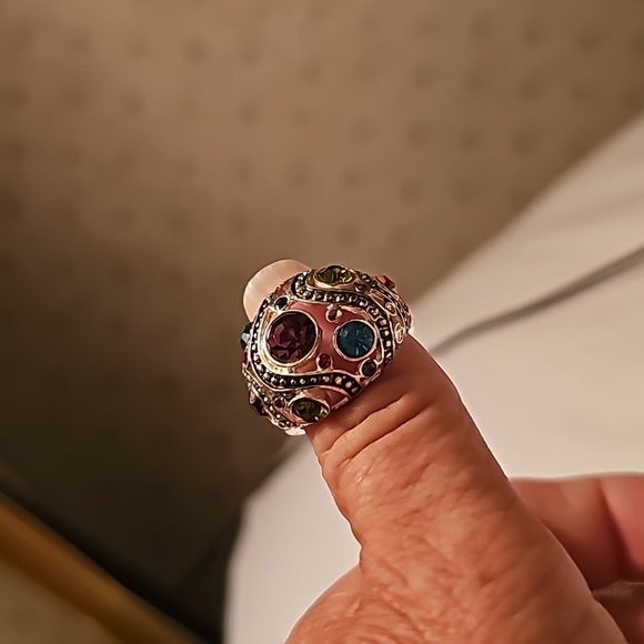 Rings - Picture 6 of 10